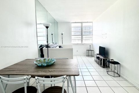 Condominio en venta en Miami Beach, Florida, 1 dormitorio, 52.49 m2 № 140017 - foto 16