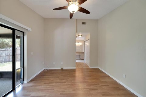 Casa en venta en Tampa, Florida, 2 dormitorios, 110.93 m2 № 1315067 - foto 11