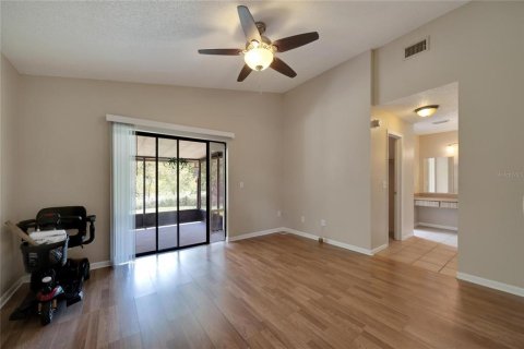 Casa en venta en Tampa, Florida, 2 dormitorios, 110.93 m2 № 1315067 - foto 10