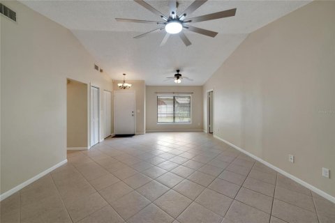 House in Tampa, Florida 2 bedrooms, 110.93 sq.m. № 1315067 - photo 6