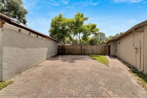 Casa en venta en Tampa, Florida, 2 dormitorios, 110.93 m2 № 1315067 - foto 4