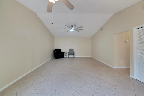 House in Tampa, Florida 2 bedrooms, 110.93 sq.m. № 1315067 - photo 8