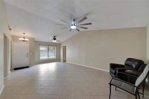 Villa ou maison à vendre à Tampa, Floride: 2 chambres, 110.93 m2 № 1315067 - photo 7