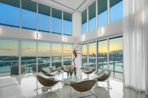 Copropriété à vendre à Miami Beach, Floride: 6 chambres, 839.74 m2 № 822774 - photo 3