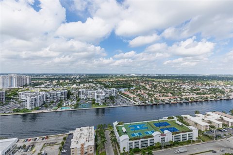 Copropriété à louer à Hollywood, Floride: 3 chambres, 315.4 m2 № 1355185 - photo 3