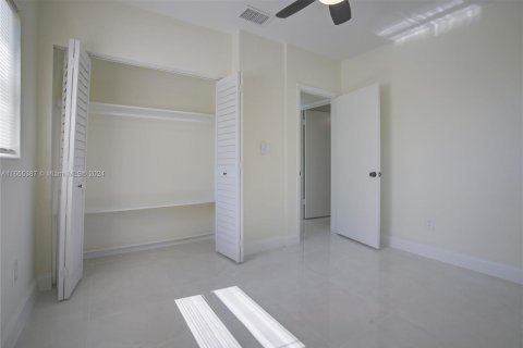 Villa ou maison à vendre à Cutler Bay, Floride: 3 chambres, 120.59 m2 № 1355108 - photo 14