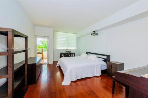 Copropriété à vendre à Miami Beach, Floride: 2 chambres, 120.77 m2 № 1333054 - photo 8