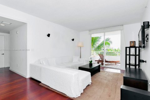 Copropriété à vendre à Miami Beach, Floride: 2 chambres, 120.77 m2 № 1333054 - photo 5