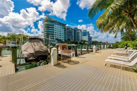 Copropriété à vendre à Miami Beach, Floride: 2 chambres, 120.77 m2 № 1333054 - photo 18