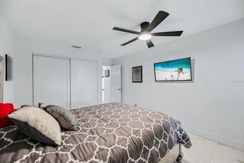 Casa en venta en Fort Myers, Florida, 3 dormitorios, 195.75 m2 № 952559 - foto 24