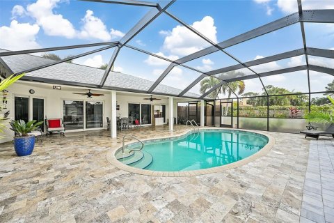 Villa ou maison à vendre à Fort Myers, Floride: 3 chambres, 195.75 m2 № 952559 - photo 1
