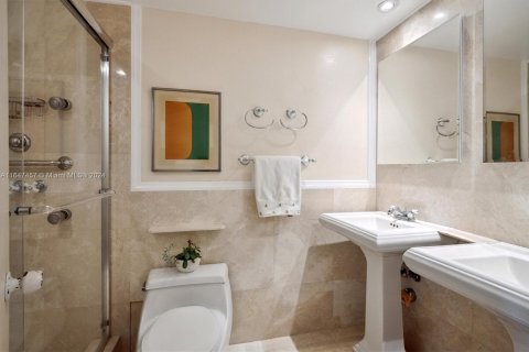 Condo in Sunny Isles Beach, Florida, 2 bedrooms  № 1330830 - photo 12