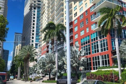 Copropriété à vendre à Miami, Floride: 3 chambres, 136.57 m2 № 827200 - photo 2