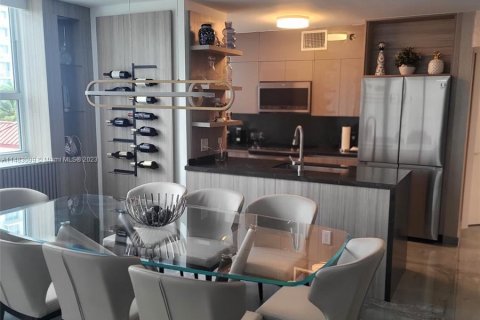 Condo in Miami, Florida, 3 bedrooms  № 827200 - photo 20