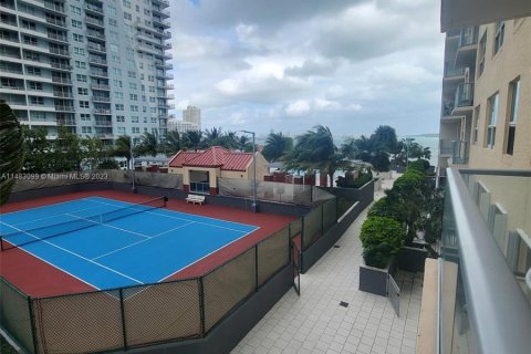 Condominio en venta en Miami, Florida, 3 dormitorios, 136.57 m2 № 827200 - foto 27