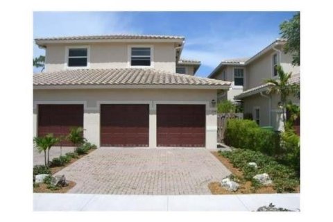 Casa en venta en Fort Lauderdale, Florida, 3 dormitorios, 208.94 m2 № 930138 - foto 1