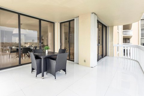 Condo in Aventura, Florida, 2 bedrooms  № 1091781 - photo 2