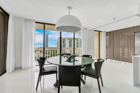 Copropriété à vendre à Aventura, Floride: 2 chambres, 177.44 m2 № 1091781 - photo 30