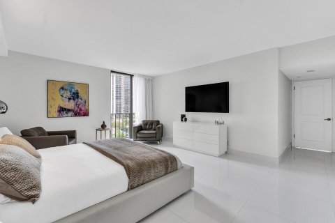 Condo in Aventura, Florida, 2 bedrooms  № 1091781 - photo 23