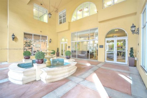 Condominio en venta en Coral Gables, Florida, 2 dormitorios, 109.07 m2 № 812722 - foto 2