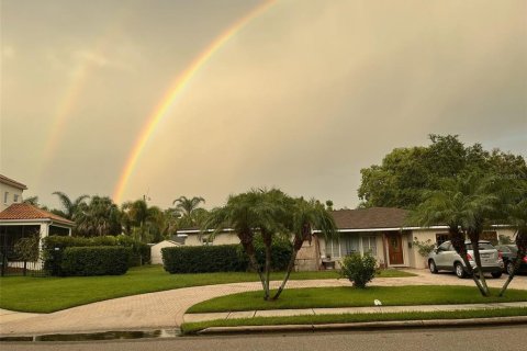 Terreno en venta en Tampa, Florida № 1390322 - foto 1