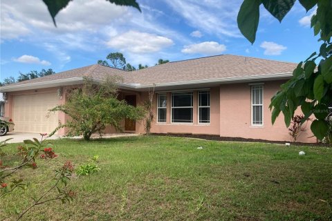 Villa ou maison à vendre à Punta Gorda, Floride: 3 chambres, 158.68 m2 № 1105299 - photo 1
