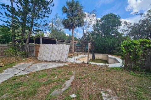 House in Tampa, Florida 4 bedrooms, 126.35 sq.m. № 1440968 - photo 19