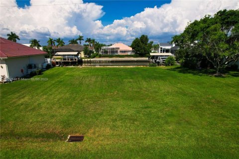 Купить земельный участок в Марко-Айленд, Флорида № 732650 - фото 9