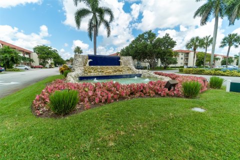Condominio en venta en Pembroke Pines, Florida, 2 dormitorios, 108.7 m2 № 990513 - foto 5