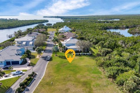 Terreno en venta en Port Charlotte, Florida № 990595 - foto 3