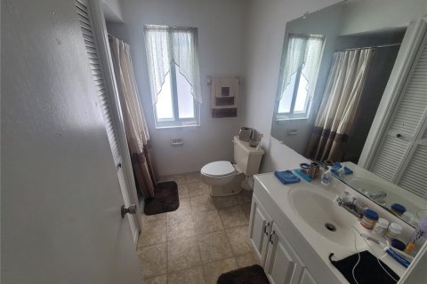 Copropriété à vendre à Punta Gorda, Floride: 2 chambres, 97.18 m2 № 1260392 - photo 11