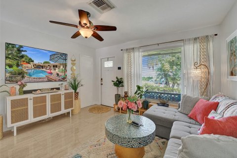 Villa ou maison à vendre à Oakland Park, Floride: 3 chambres, 121.52 m2 № 862506 - photo 5