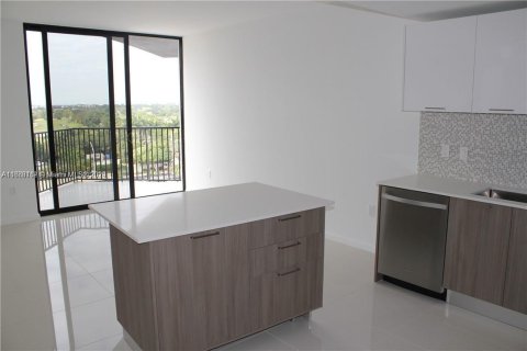 Condominio en venta en Doral, Florida, 1 dormitorio, 72.19 m2 № 1387978 - foto 2