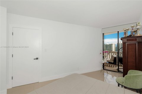 Condominio en venta en Aventura, Florida, 2 dormitorios, 114.27 m2 № 1387984 - foto 21