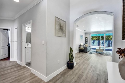 Casa en venta en Miami, Florida, 4 dormitorios, 170.29 m2 № 1391718 - foto 11