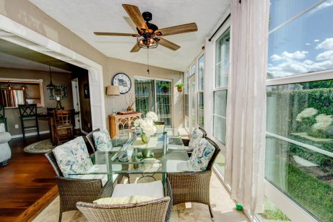 Condo in Stuart, Florida, 2 bedrooms  № 959675 - photo 24