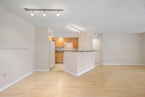 Condo in West Palm Beach, Florida, 2 bedrooms  № 1098037 - photo 21