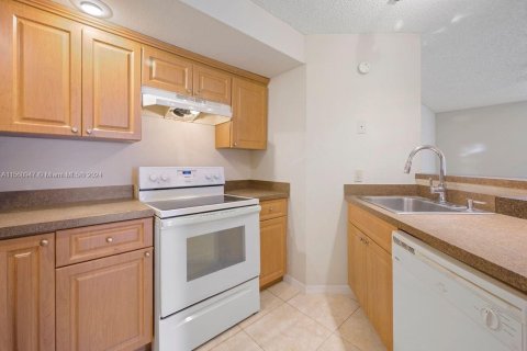 Condo in West Palm Beach, Florida, 2 bedrooms  № 1098037 - photo 20