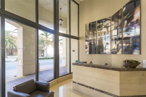 Propiedad comercial en venta en Coral Gables, Florida № 1379061 - foto 7