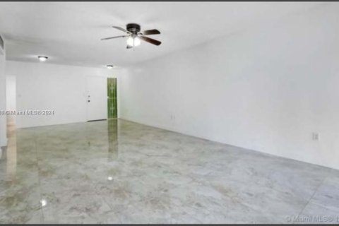 Condominio en venta en Miami, Florida, 2 dormitorios, 155.52 m2 № 1353723 - foto 3