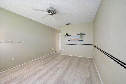 Copropriété à vendre à Coconut Creek, Floride: 2 chambres, 120.59 m2 № 1209609 - photo 21