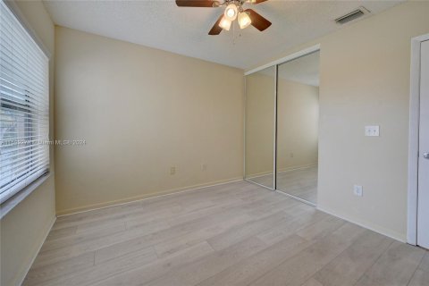 Condominio en venta en Coconut Creek, Florida, 2 dormitorios, 120.59 m2 № 1209609 - foto 26