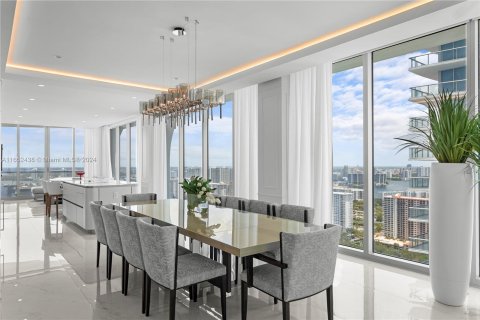 Copropriété à vendre à Sunny Isles Beach, Floride: 4 chambres, 272.85 m2 № 1347755 - photo 14