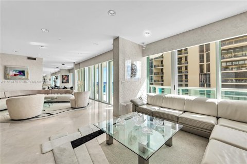 Condominio en venta en Bal Harbour, Florida, 2 dormitorios, 205.31 m2 № 1347756 - foto 23