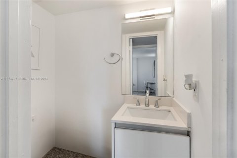 Copropriété à vendre à Sunny Isles Beach, Floride: 1 chambre, 92.9 m2 № 1347700 - photo 12