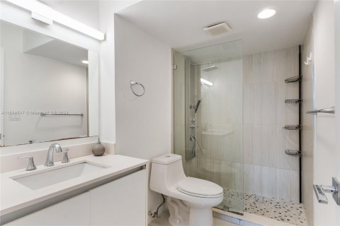 Condominio en venta en Sunny Isles Beach, Florida, 1 dormitorio, 92.9 m2 № 1347700 - foto 15