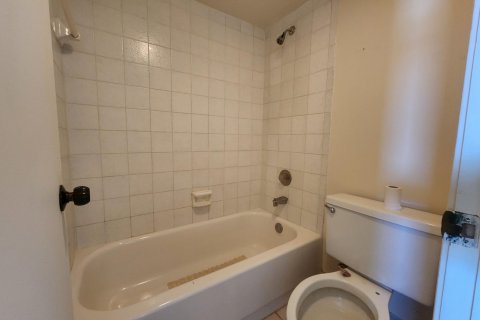 Condo in Lauderhill, Florida, 2 bedrooms  № 1172559 - photo 26