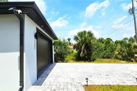 Casa en venta en North Port, Florida, 3 dormitorios, 170.01 m2 № 1203515 - foto 14