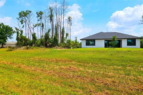 Villa ou maison à vendre à North Port, Floride: 3 chambres, 170.01 m2 № 1203515 - photo 5