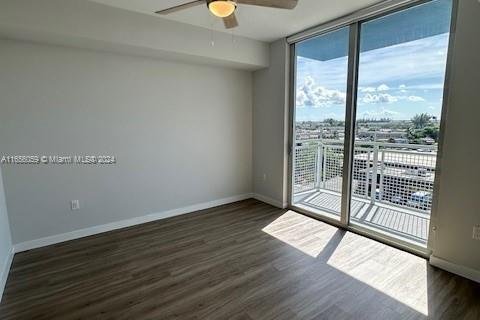 Apartamento en alquiler en Hialeah, Florida, 1 dormitorio, 59.92 m2 № 1355359 - foto 11